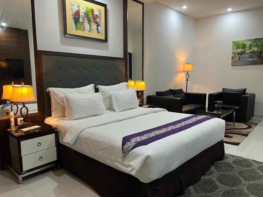 Ayla City Hotel Sorong Εξωτερικό φωτογραφία