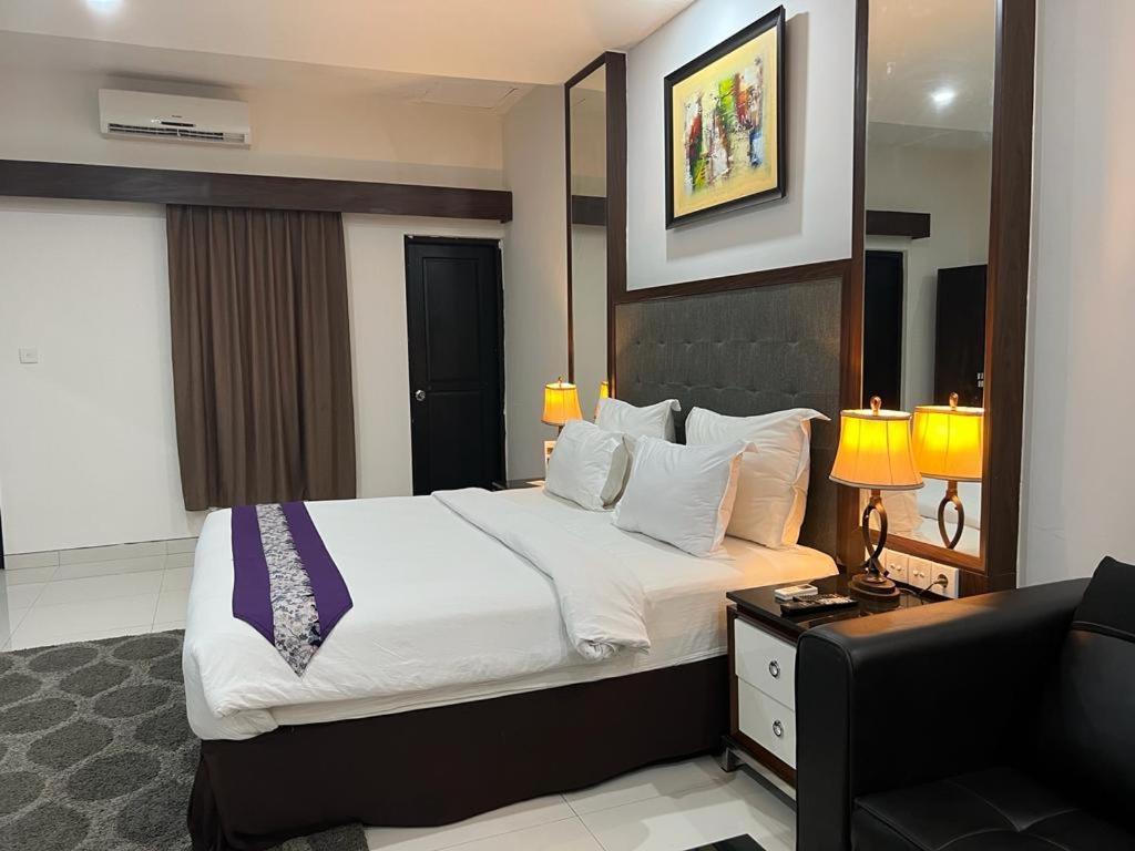 Ayla City Hotel Sorong Εξωτερικό φωτογραφία
